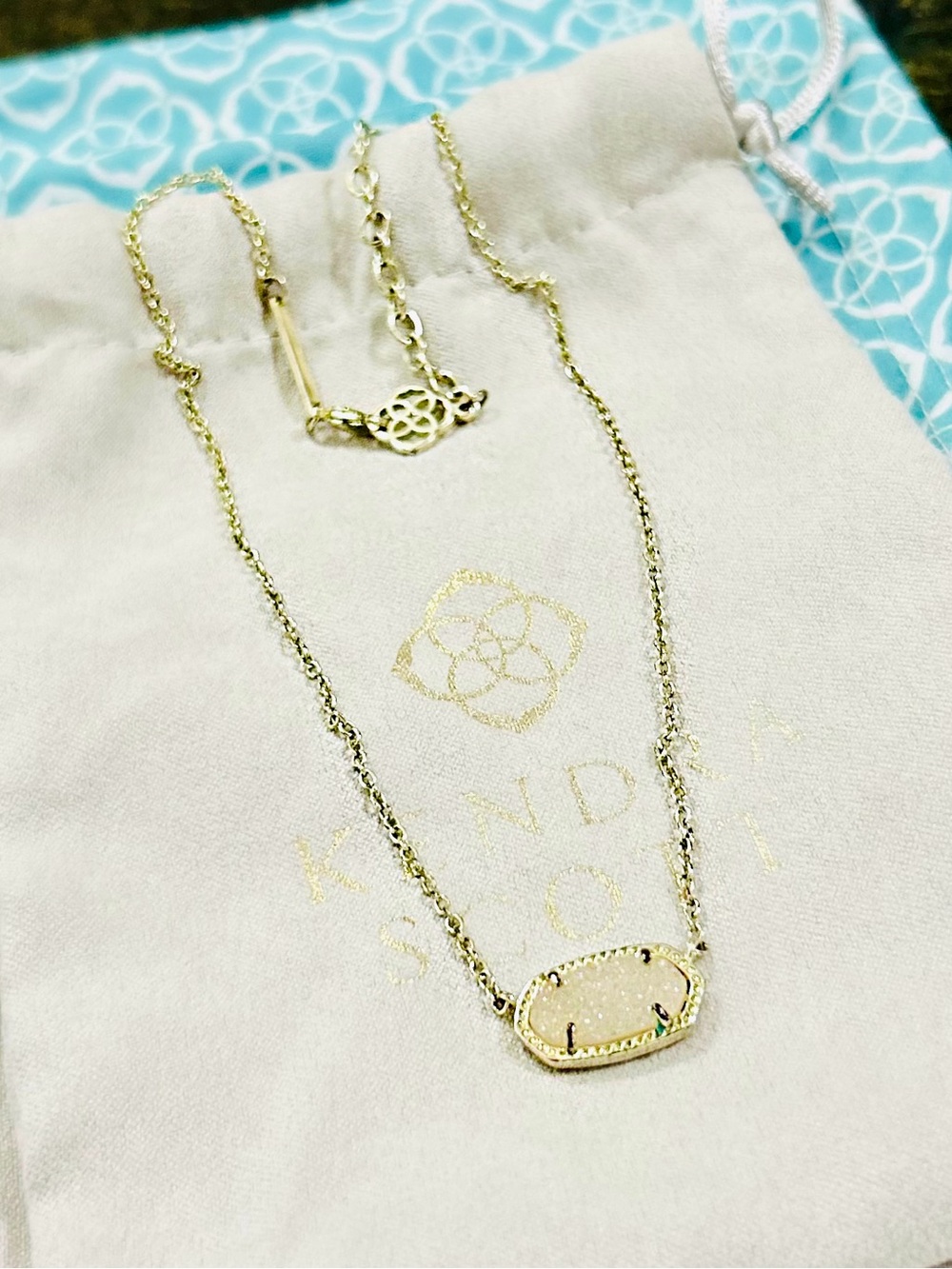 Kendra Scott Gold Oval Druzy Pendant Necklace